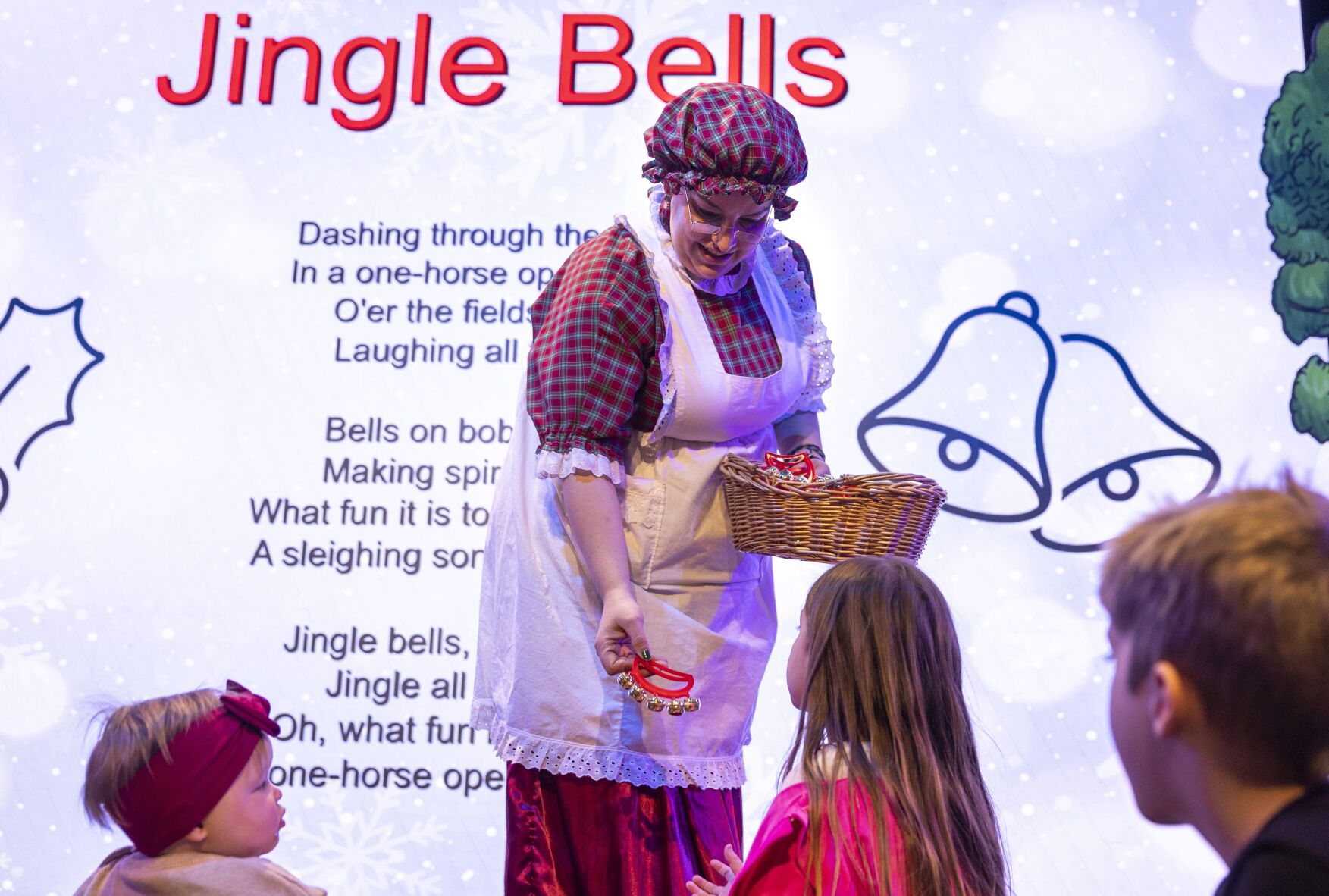 The Magic House hosts Mrs. Claus for Christmas storytime